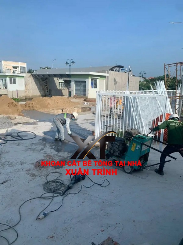 Dịch Vụ Cắt Sàn Bê Tông Quận 4 Uy Tín - 100% Không Nứt Vỡ, Sạch Gọn